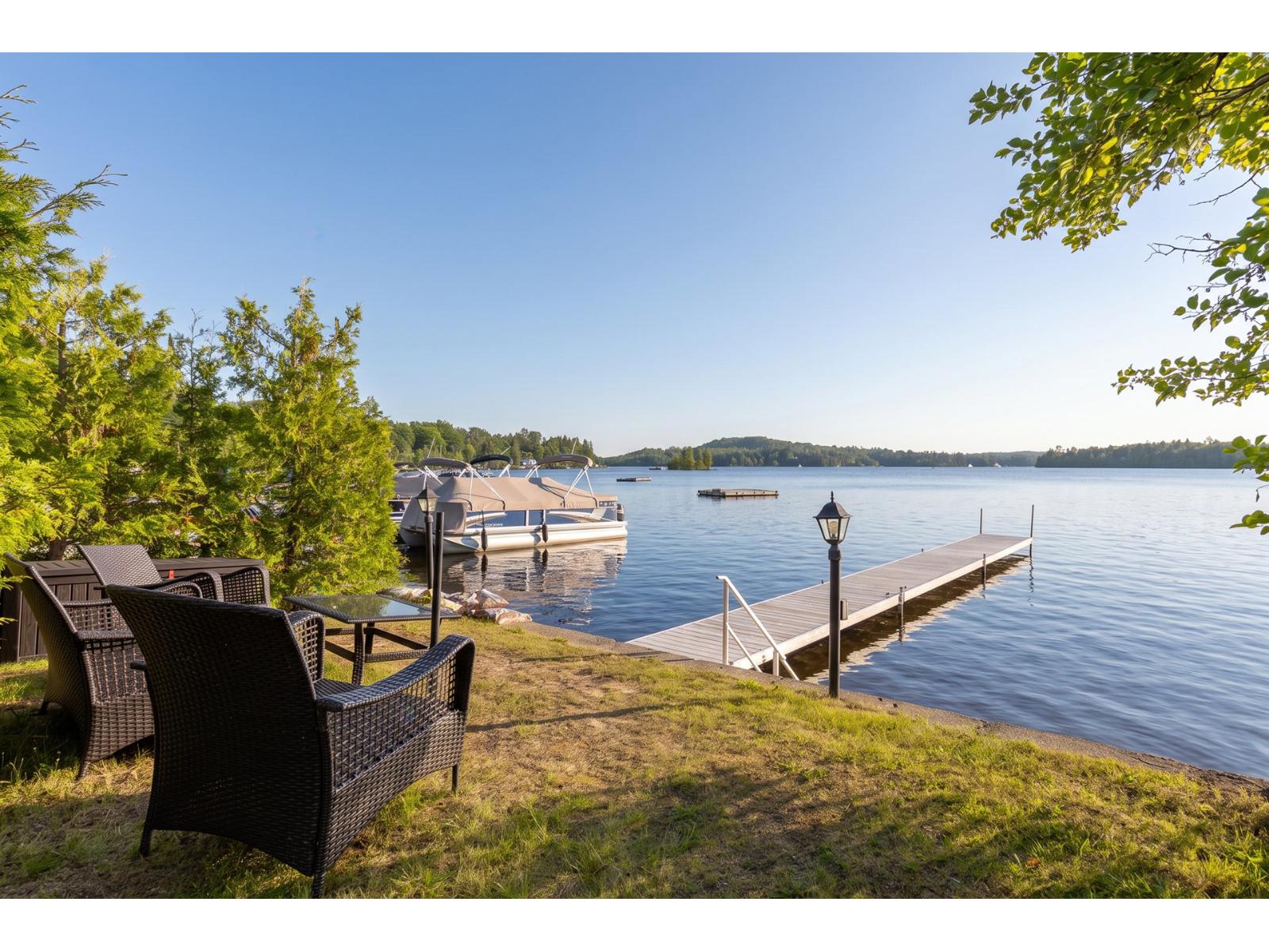 1081-1083 Ch. Des Îles Property Photo 36