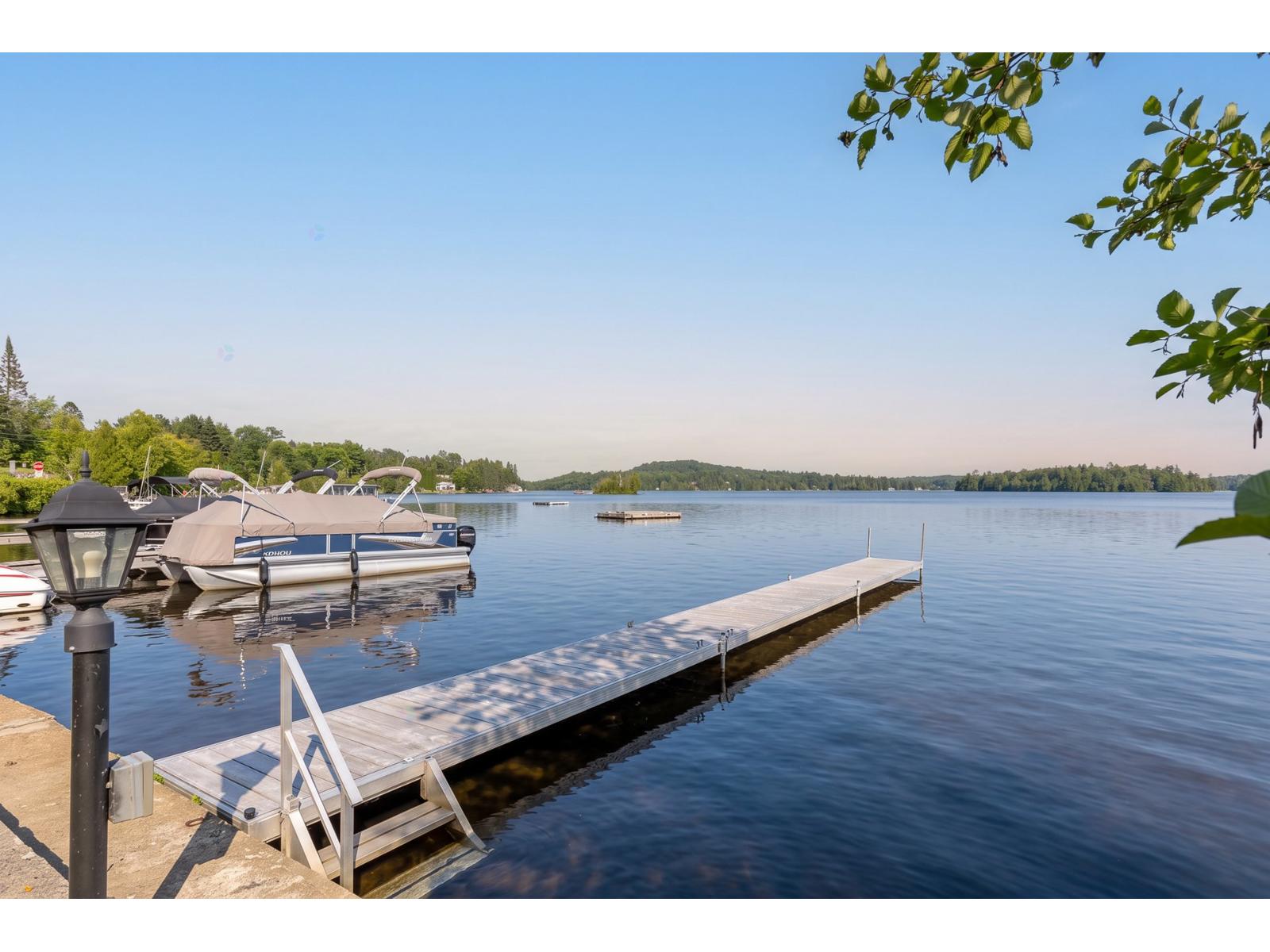 1081-1083 Ch. Des Îles Property Photo 38