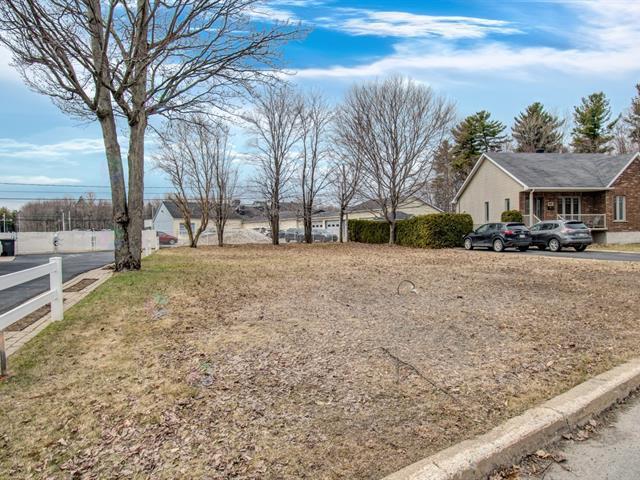 1860 Rue D'avignon Property Photo 2