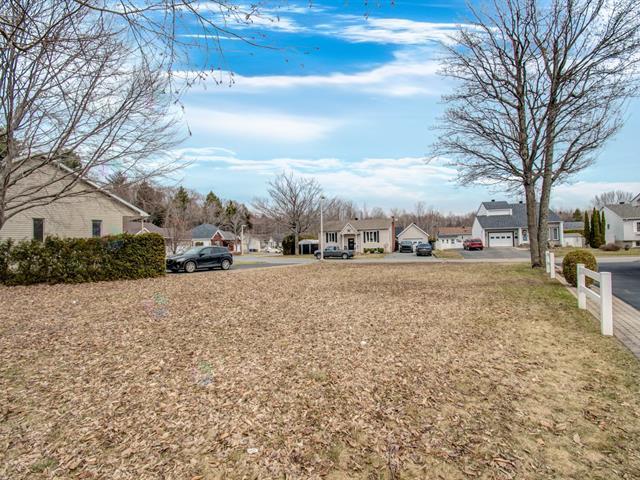 1860 Rue D'avignon Property Photo 3