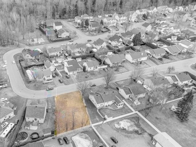 1860 Rue D'avignon Property Photo 10