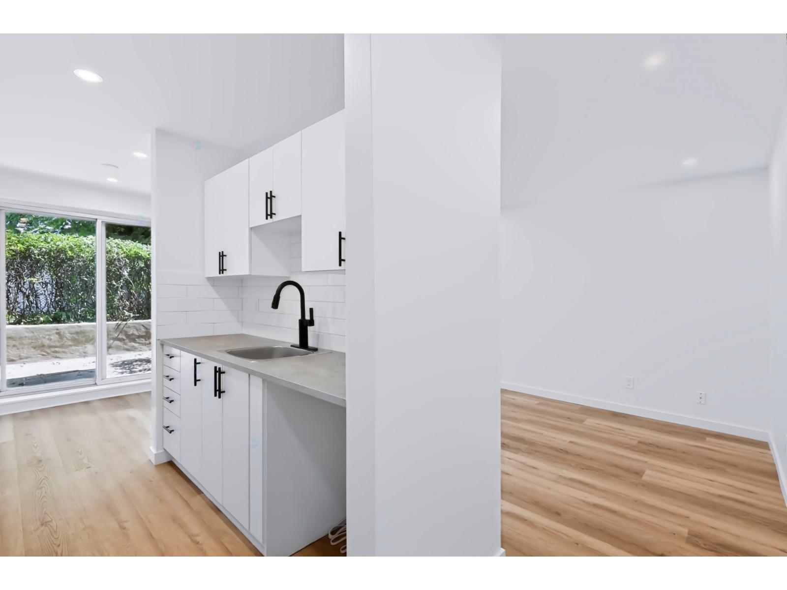 216 Rue St-Pierre, #2