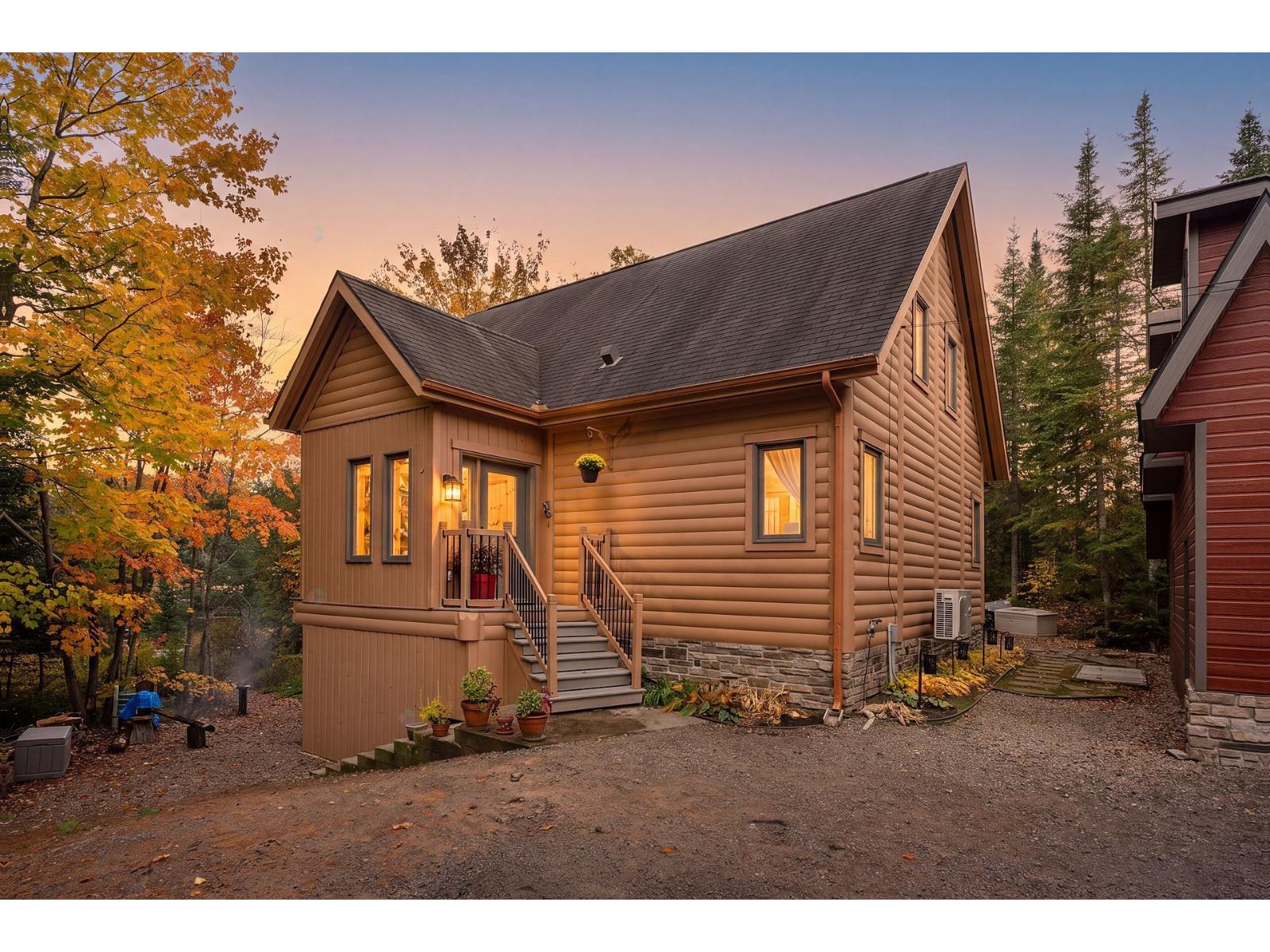 4960 Ch. Du Lac-héroux Property Photo 3