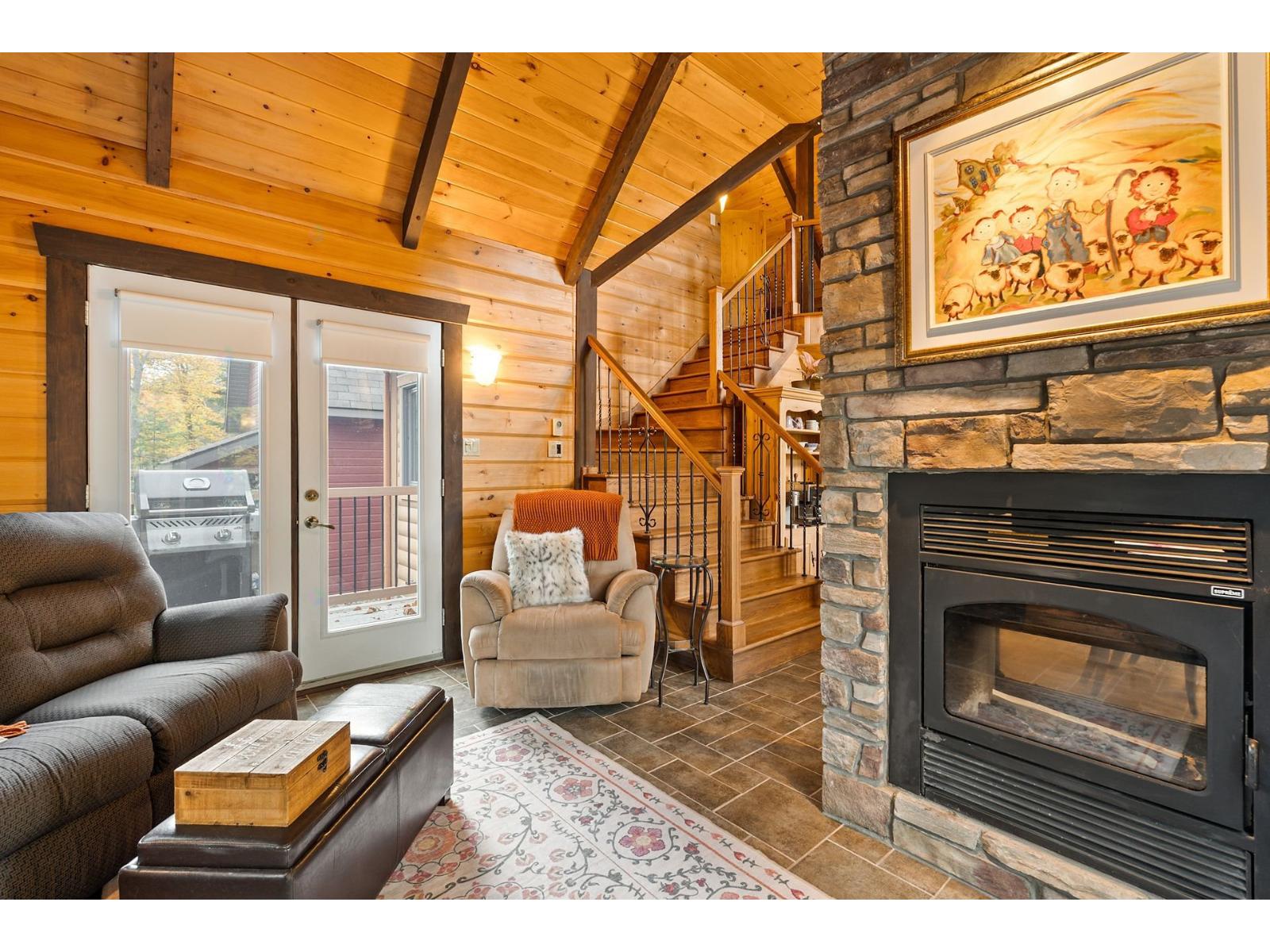4960 Ch. Du Lac-héroux Property Photo 10
