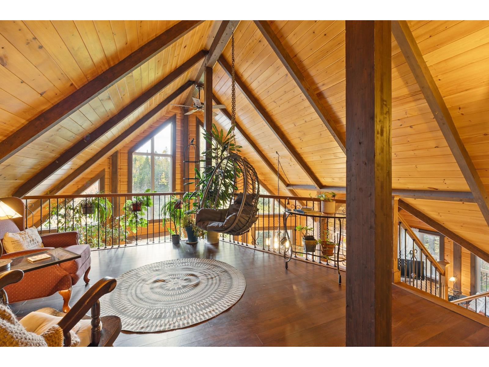 4960 Ch. Du Lac-héroux Property Photo 18