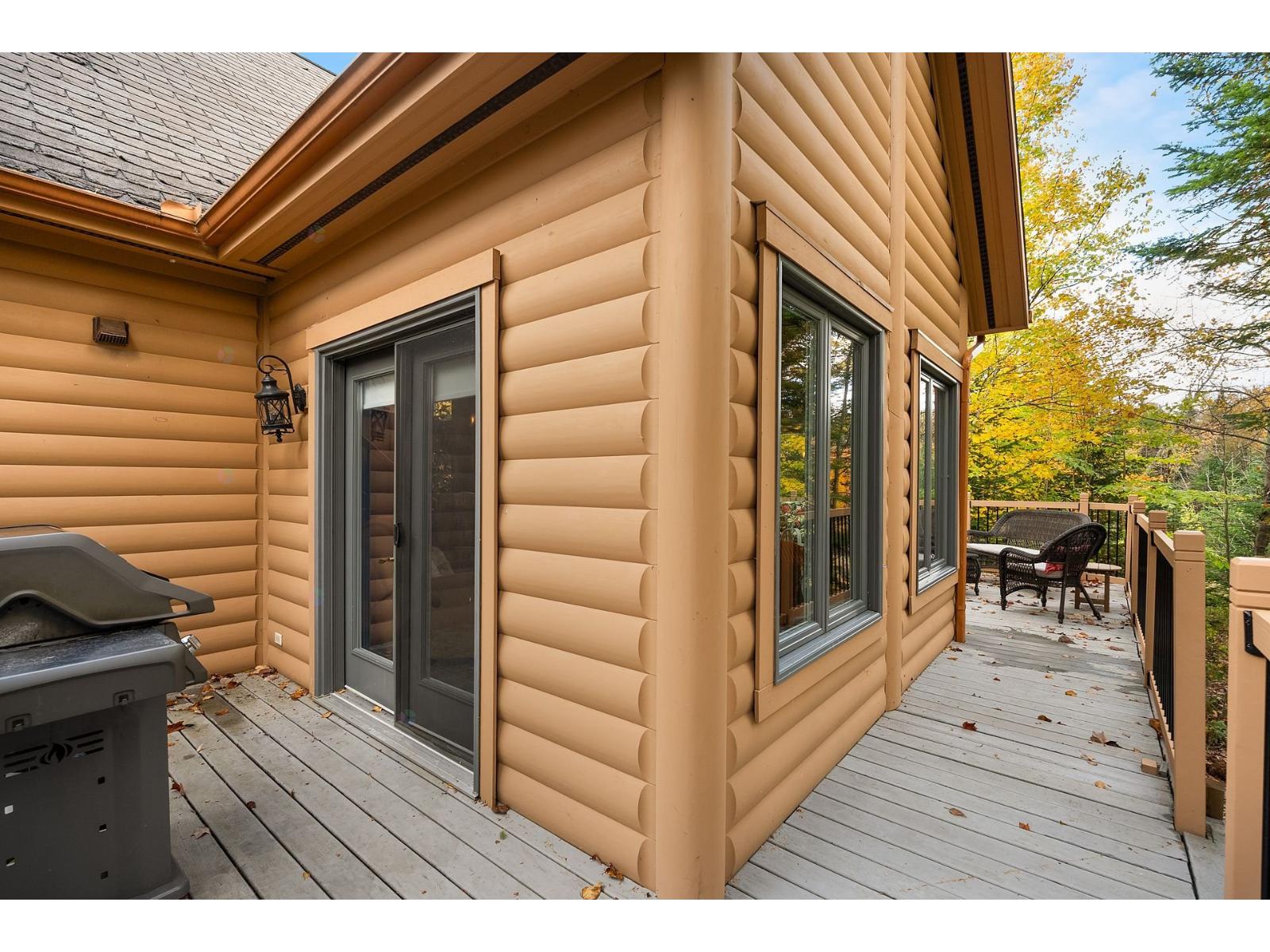 4960 Ch. Du Lac-héroux Property Photo 33
