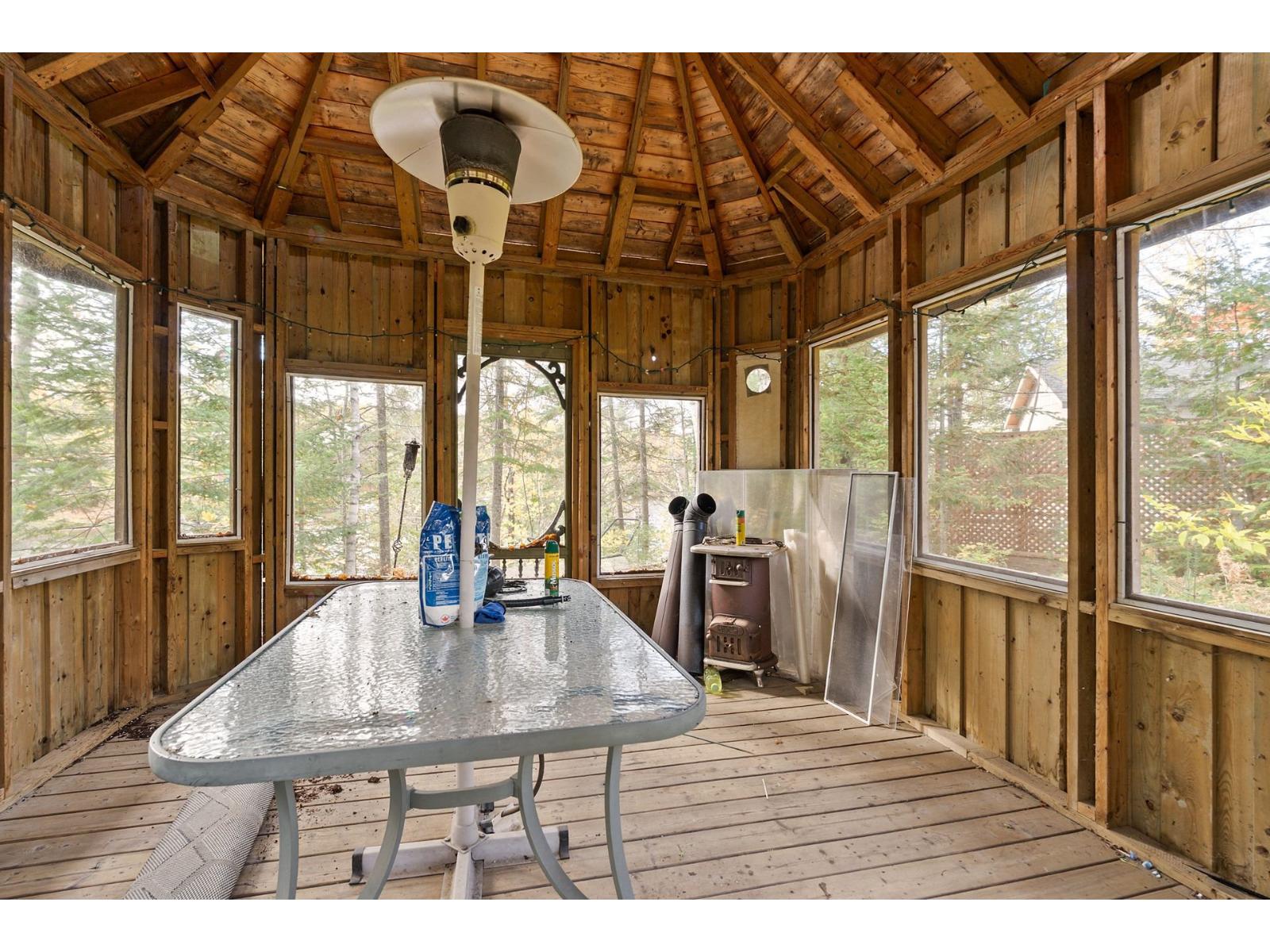 4960 Ch. Du Lac-héroux Property Photo 39
