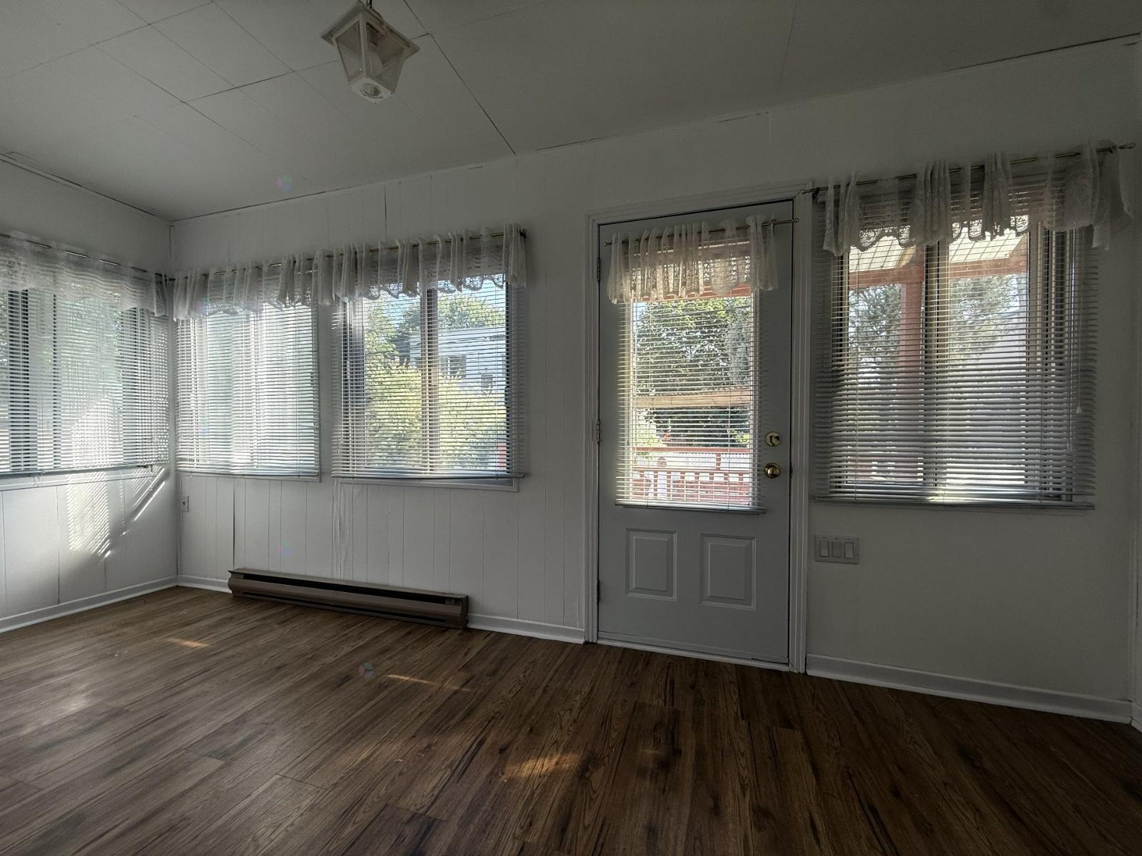 98 Rue Centrale, #1 Property Photo 6