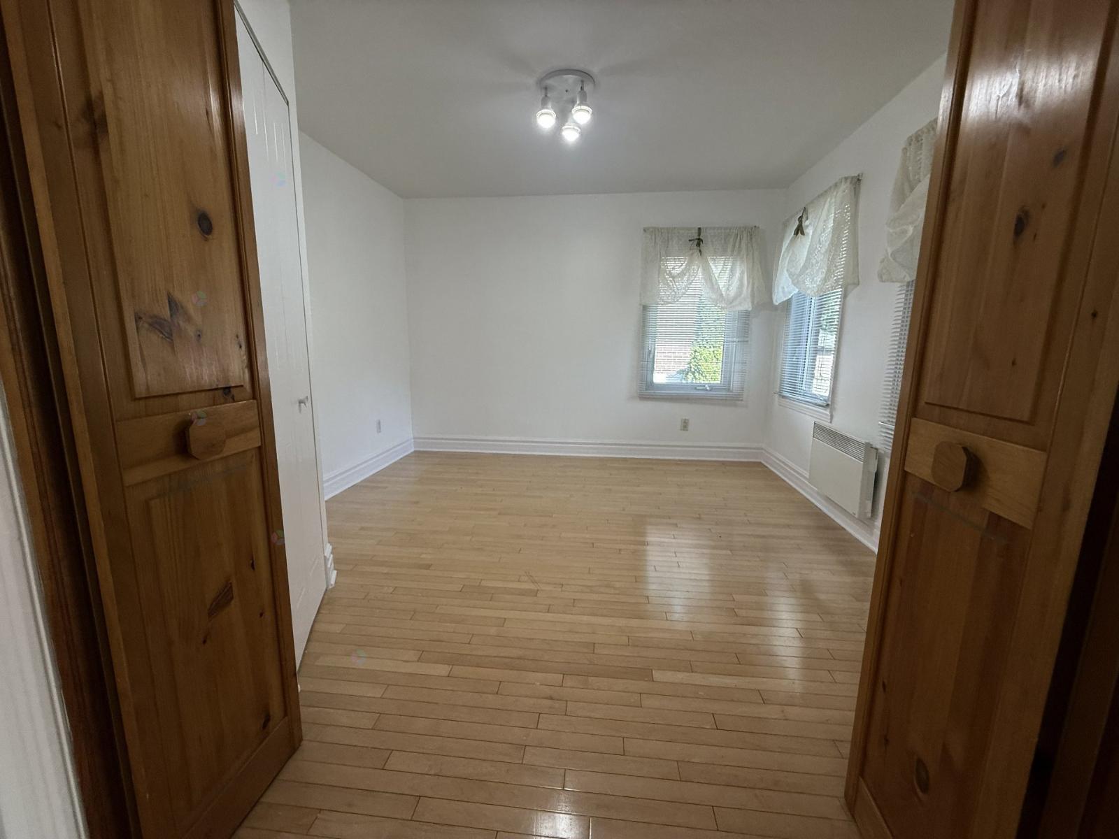98 Rue Centrale, #1 Property Photo 7