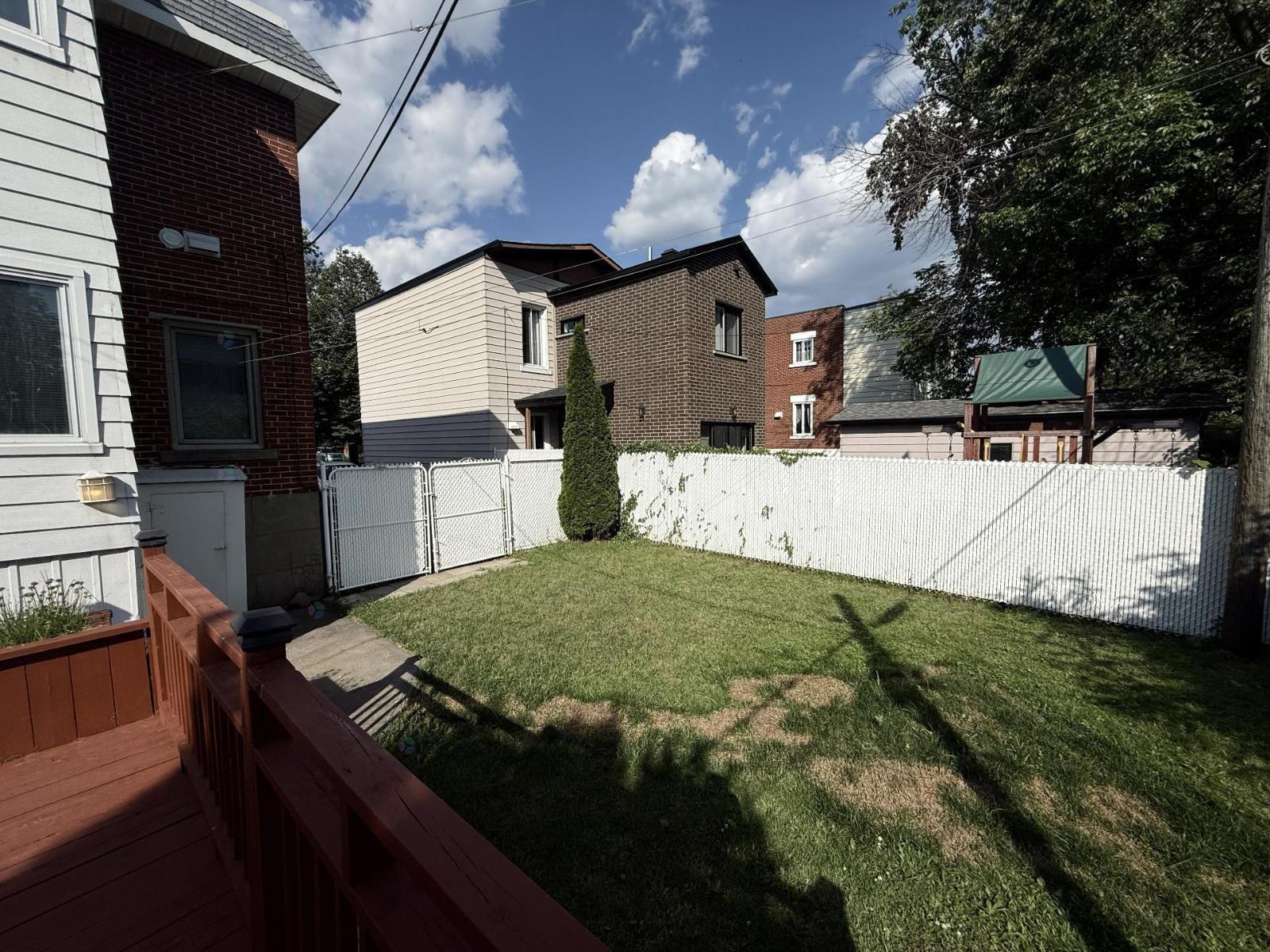 98 Rue Centrale, #1 Property Photo 18