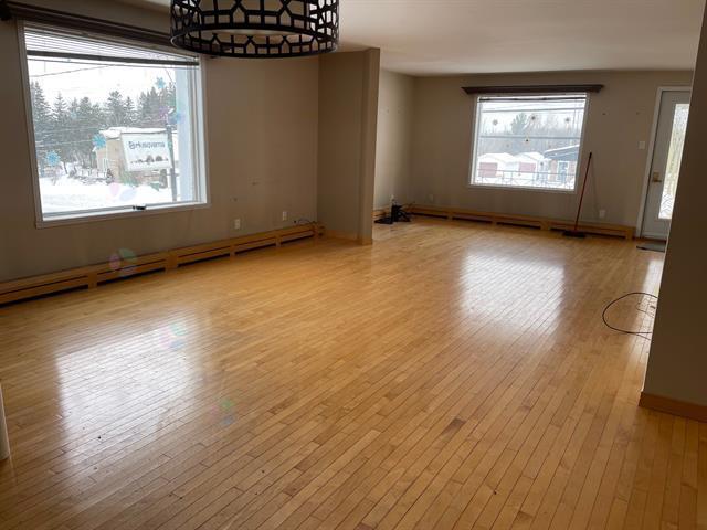 741 Rue Principale Property Photo 14