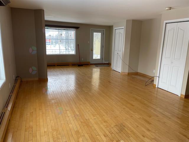 741 Rue Principale Property Photo 15