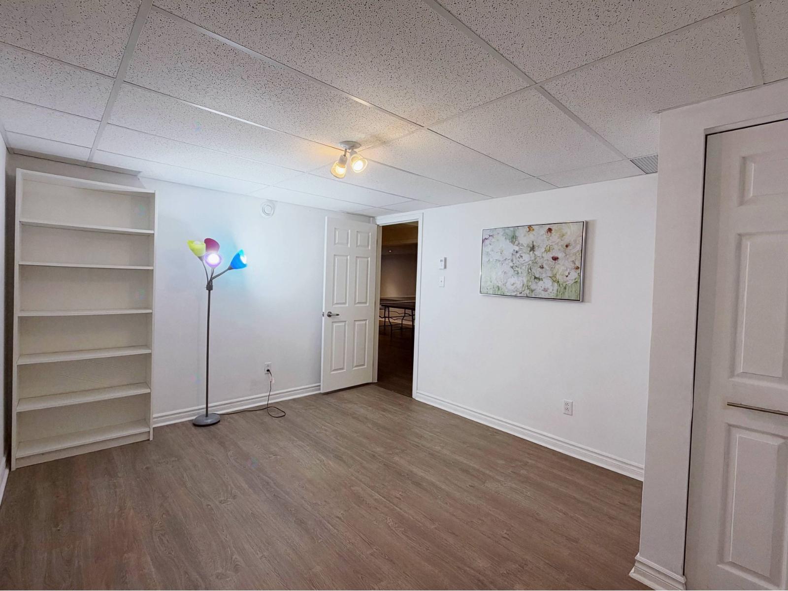 446 23e Avenue Property Photo 14