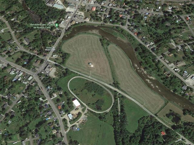 Rue Charlebois Property Photo 1