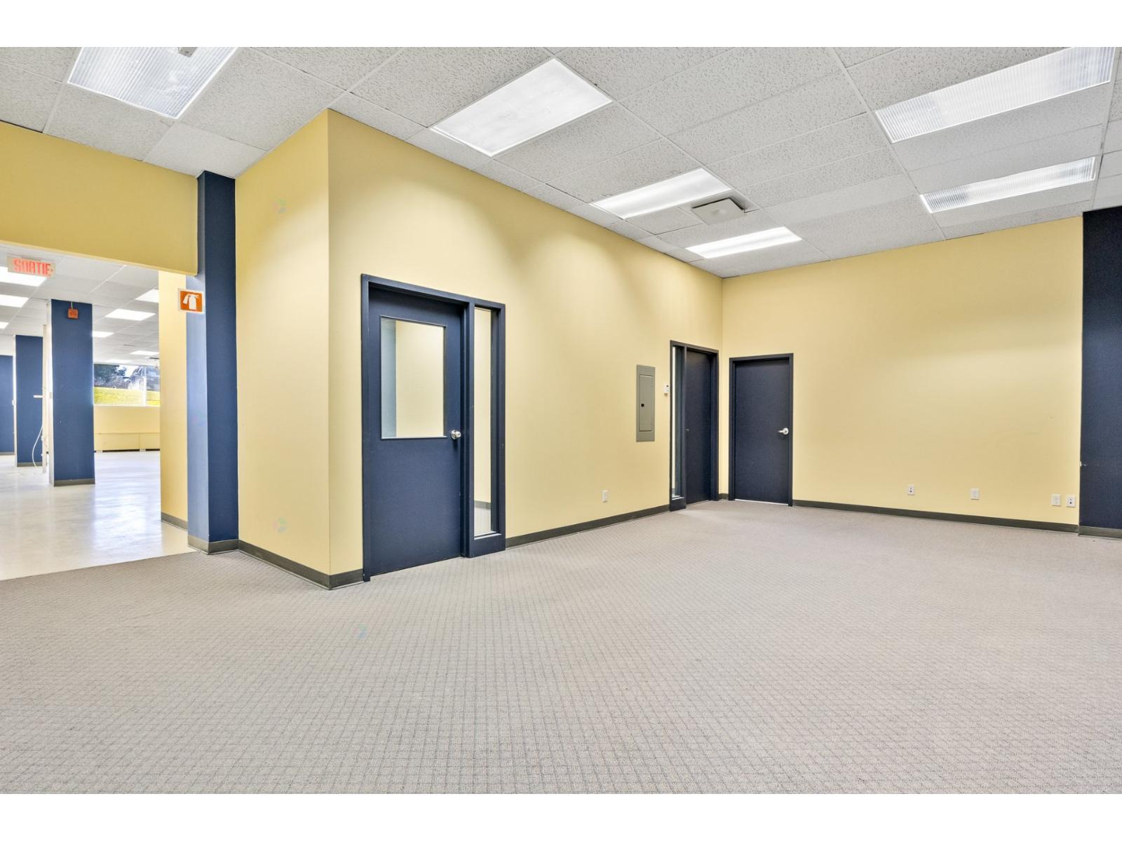 740 Rue Galt O., #013 Property Photo 13