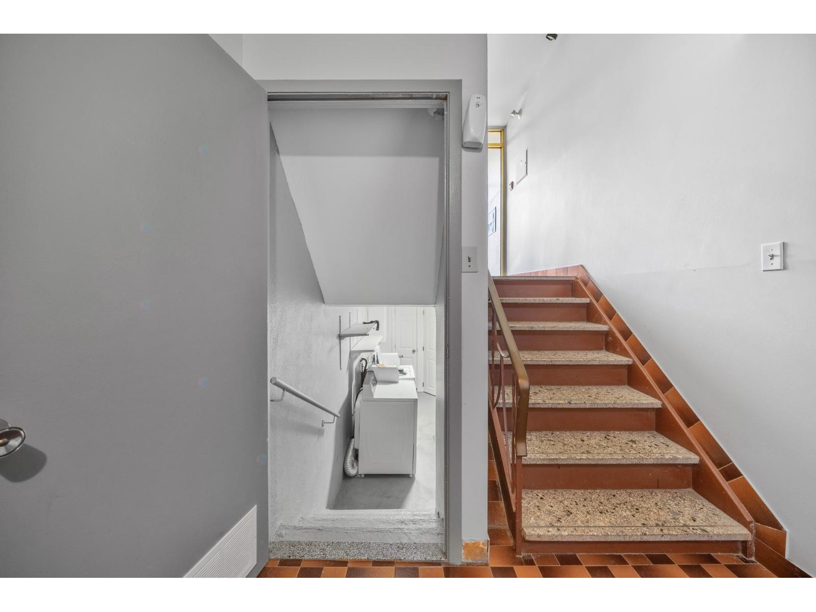 945 Rue Ernest-s.-mathieu Property Photo 14