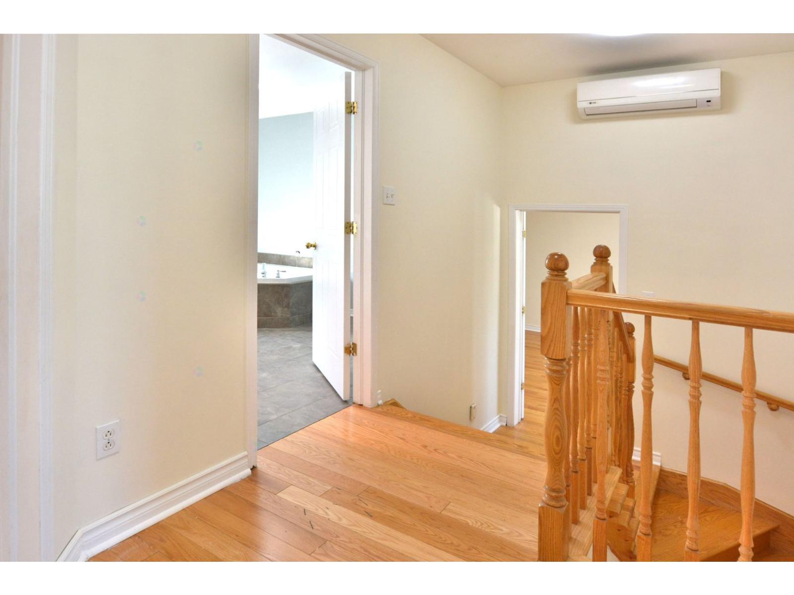 337 Rue Maurice-richard Property Photo 12