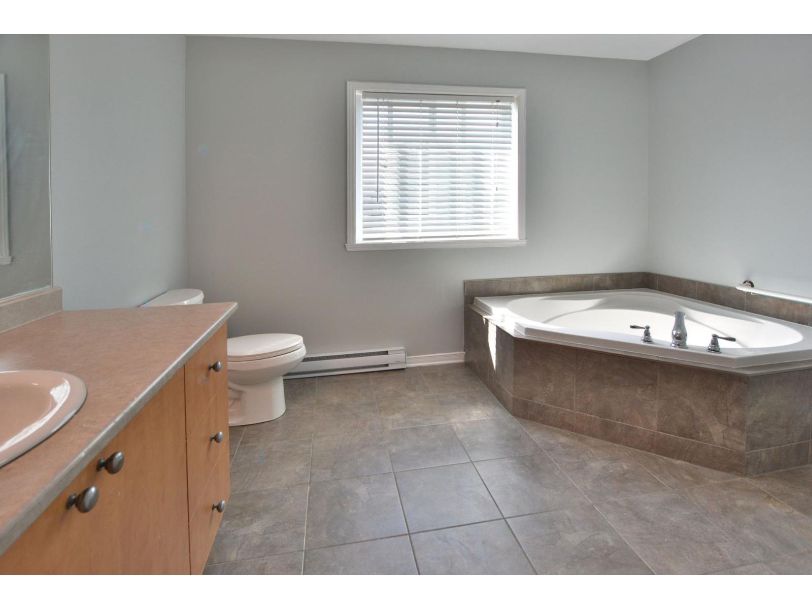 337 Rue Maurice-richard Property Photo 16