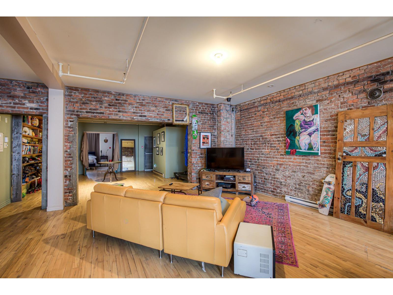 2023-2025 Boul. St-laurent Property Photo 9
