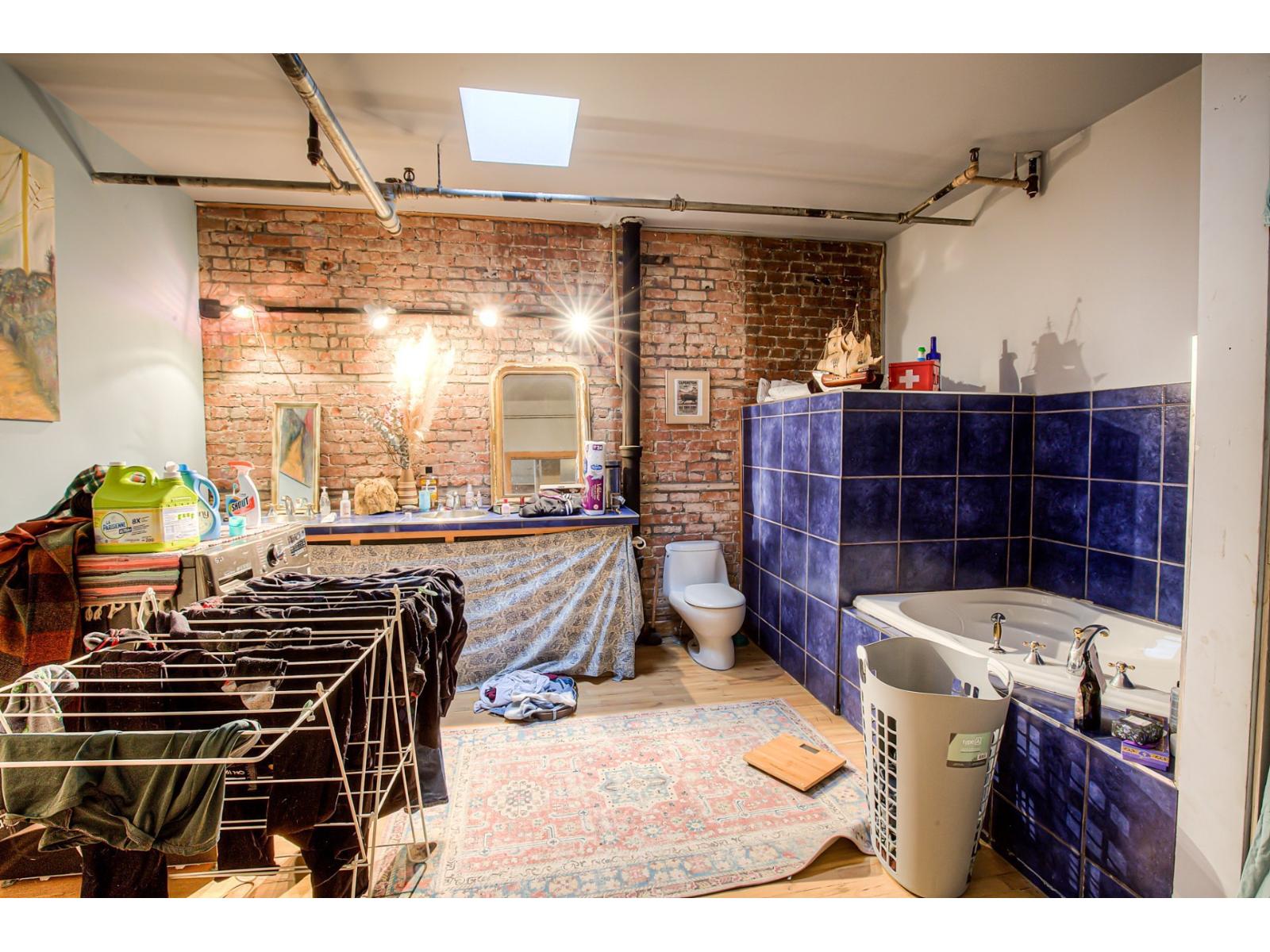 2023-2025 Boul. St-laurent Property Photo 13