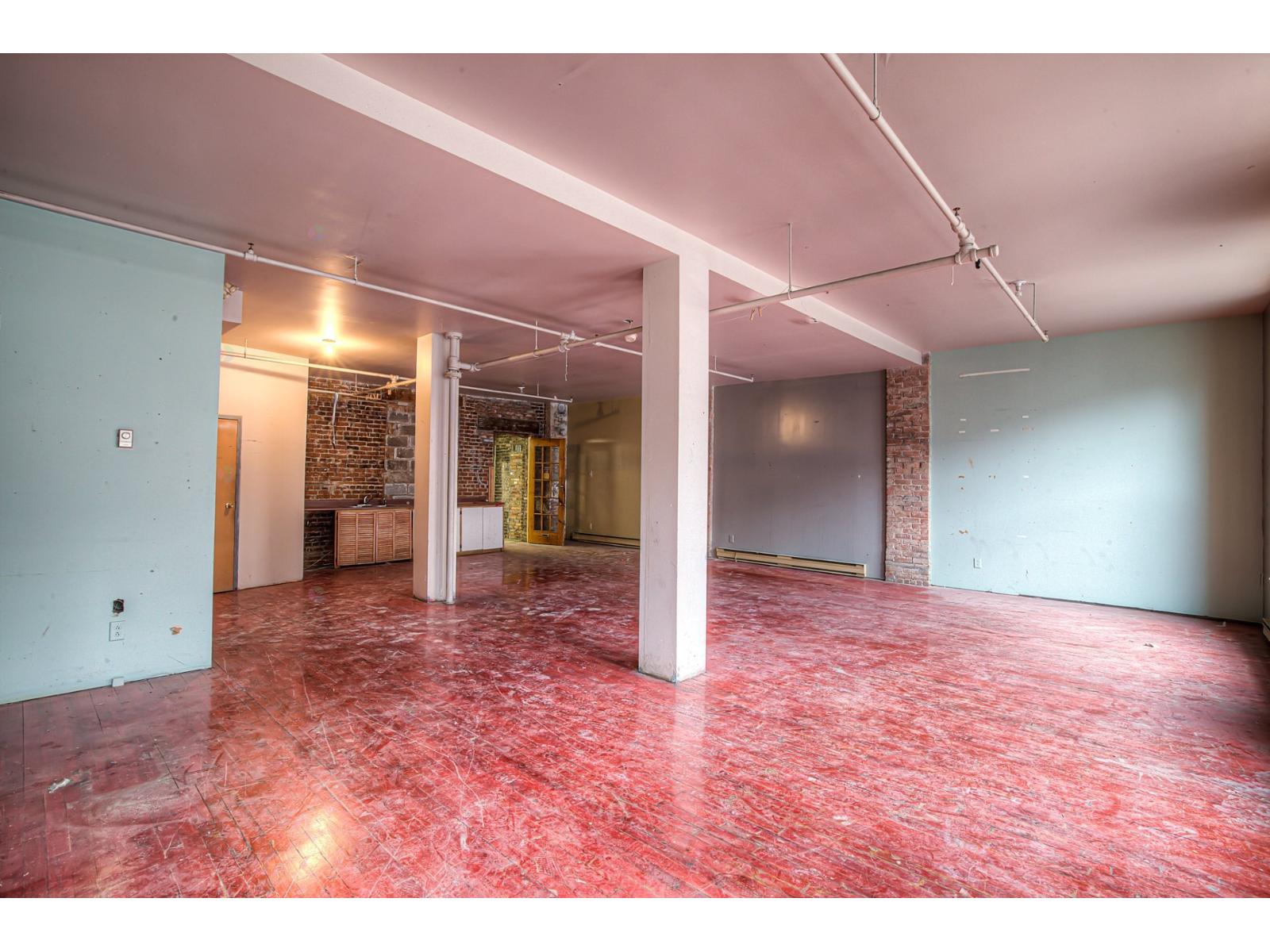2023-2025 Boul. St-laurent Property Photo 15