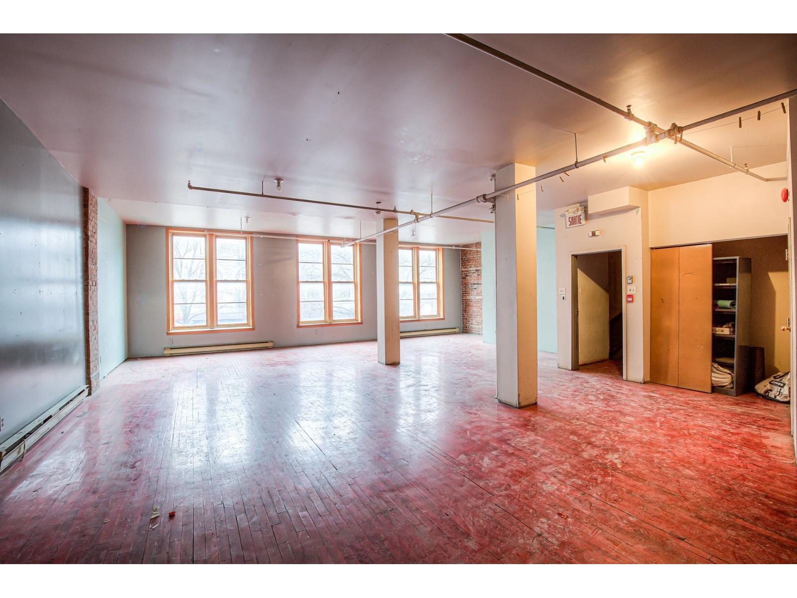 2023-2025 Boul. St-laurent Property Photo 17