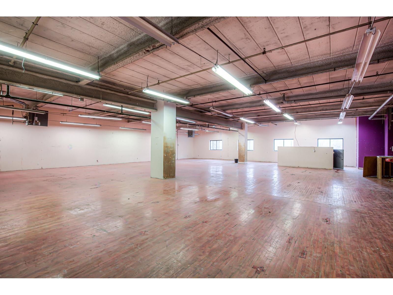2023-2025 Boul. St-laurent Property Photo 20