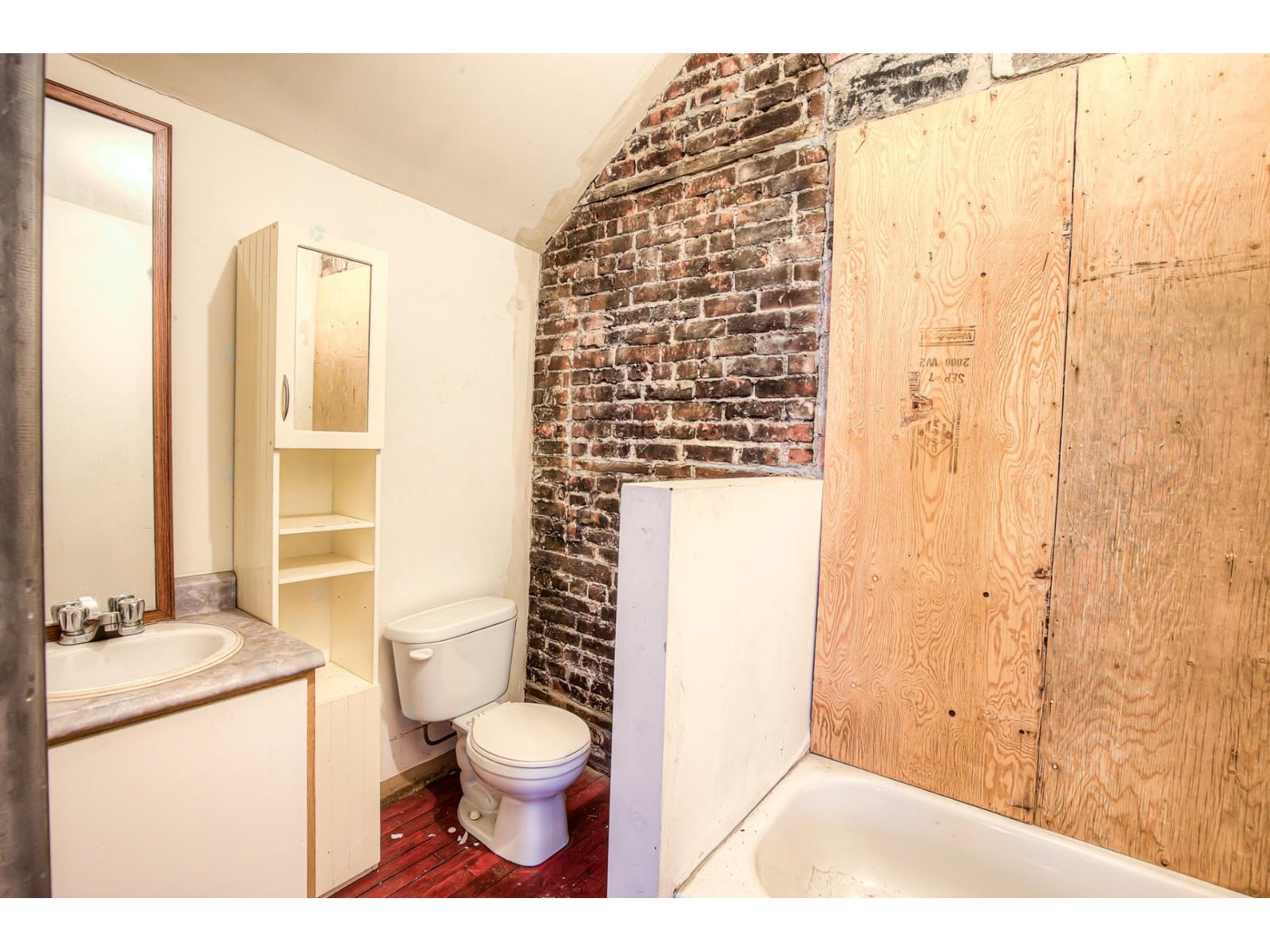 2023-2025 Boul. St-laurent Property Photo 22