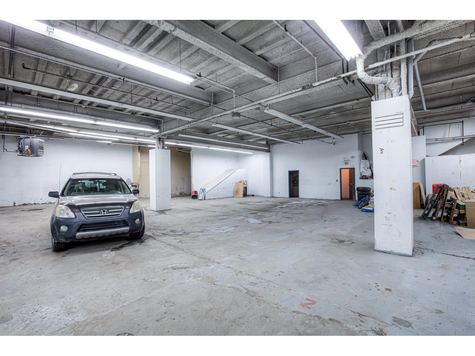 2023-2025 Boul. St-laurent Property Photo 27