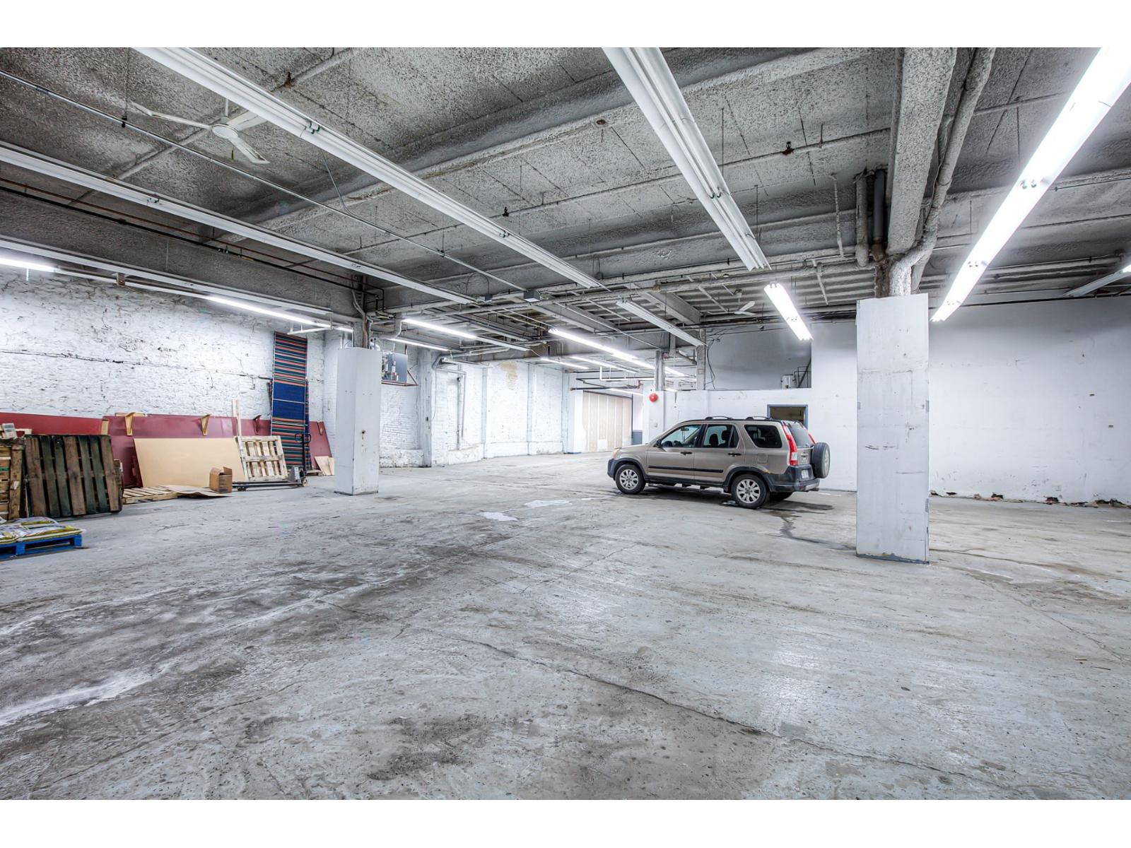 2023-2025 Boul. St-laurent Property Photo 28