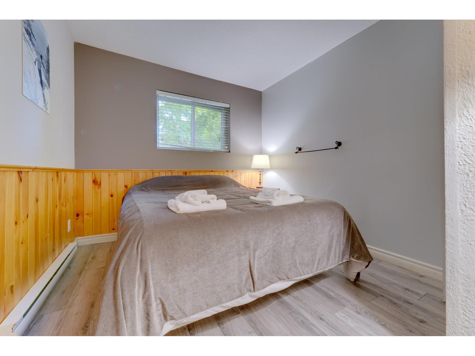 393-395 Rue Maple Property Photo 10