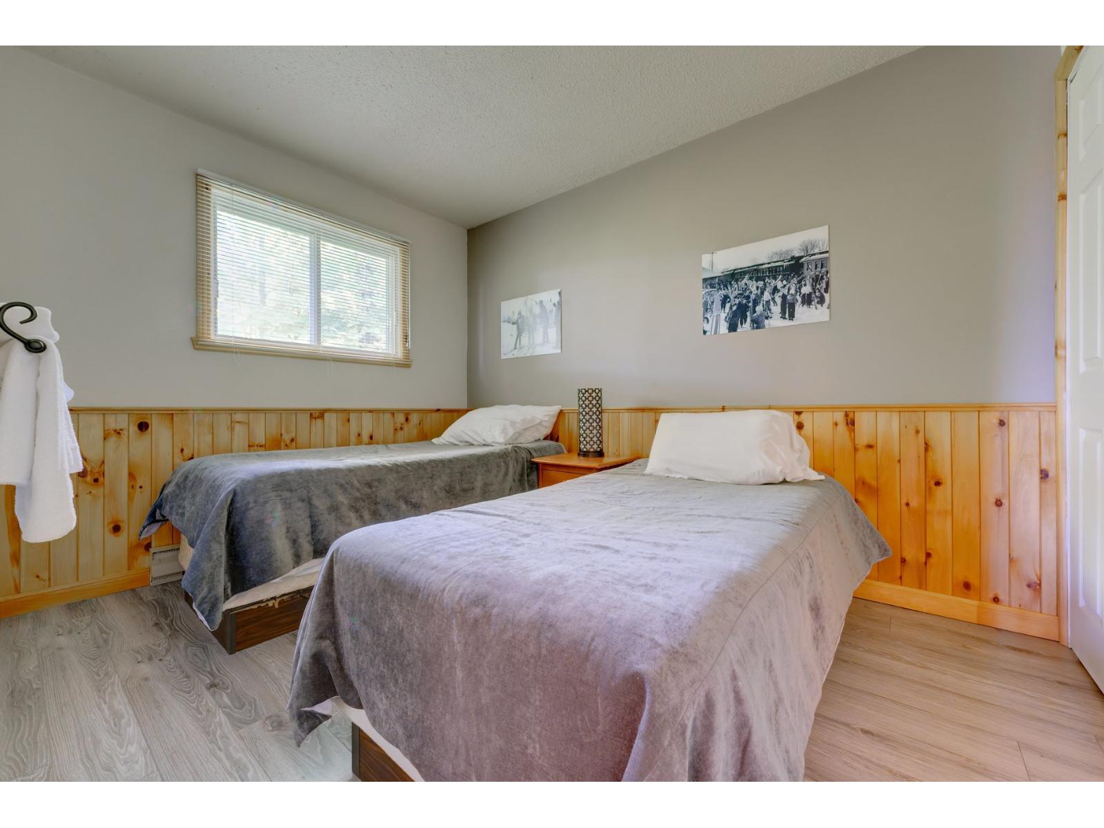 393-395 Rue Maple Property Photo 23