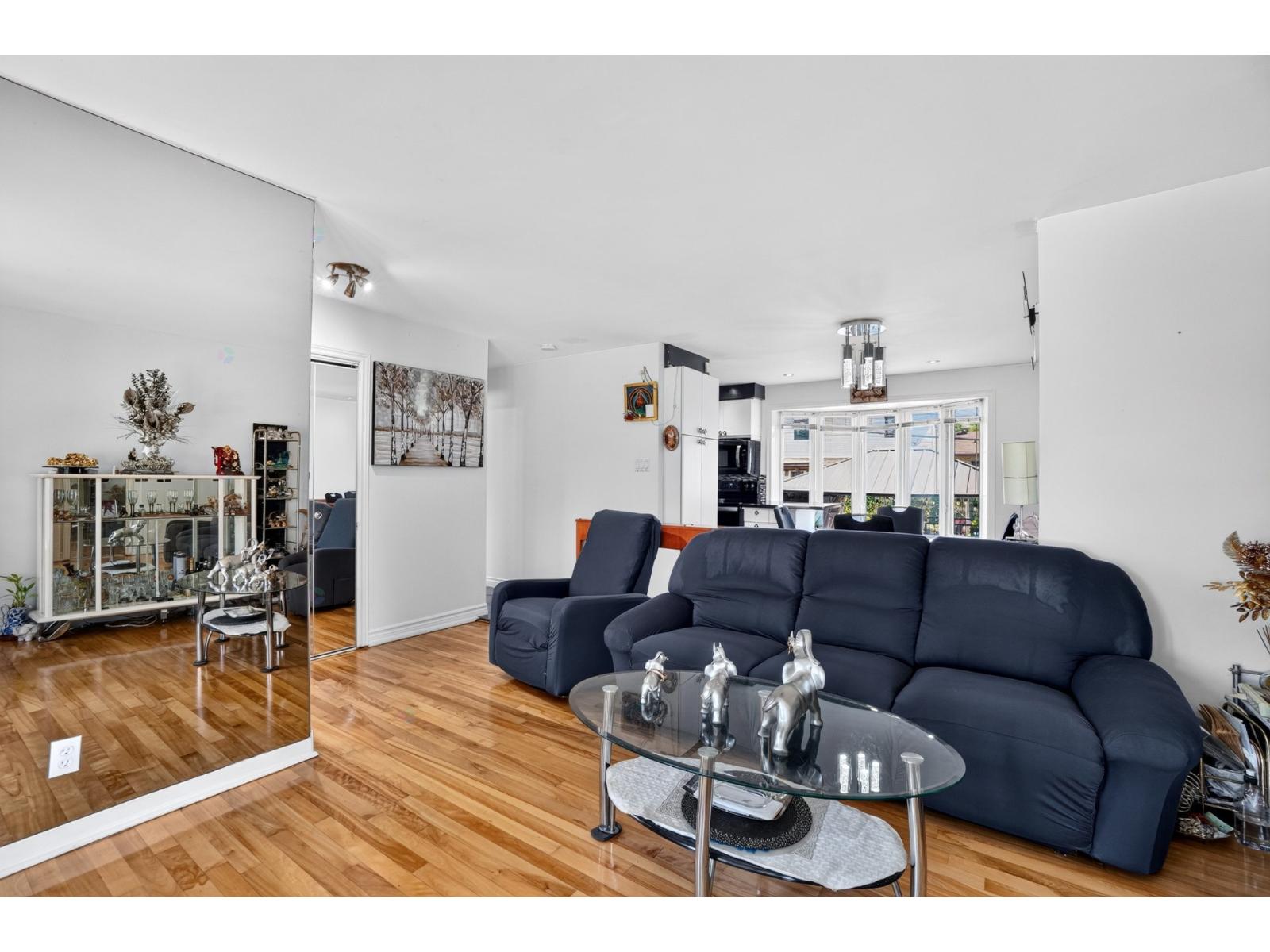 5105 Rue Préfontaine Property Photo 4