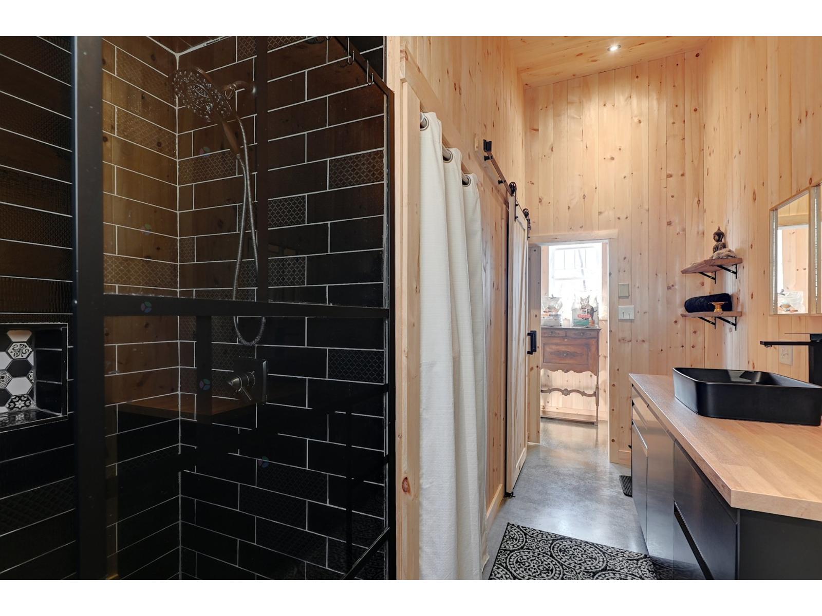 11 Rue Picotte Property Photo 16