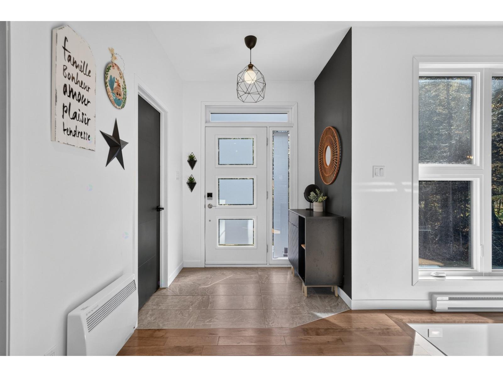 4572 Boul. Pontbriand Property Photo 2