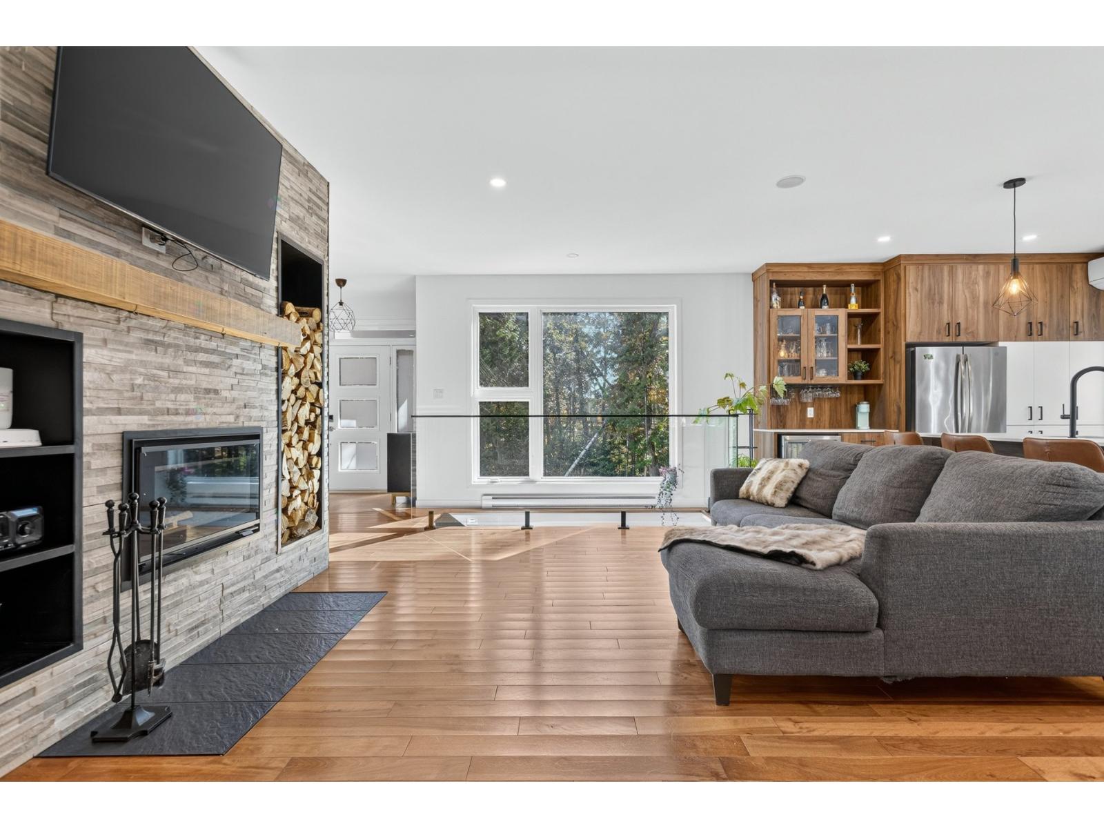 4572 Boul. Pontbriand Property Photo 7