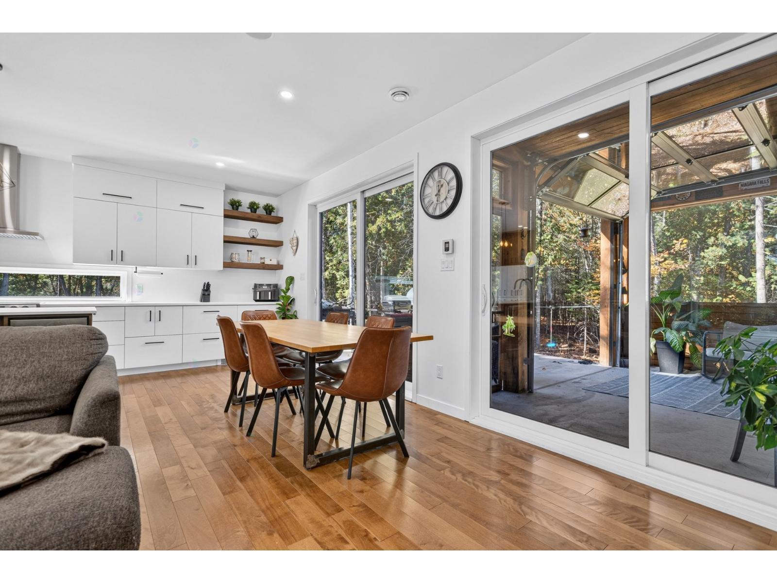 4572 Boul. Pontbriand Property Photo 10