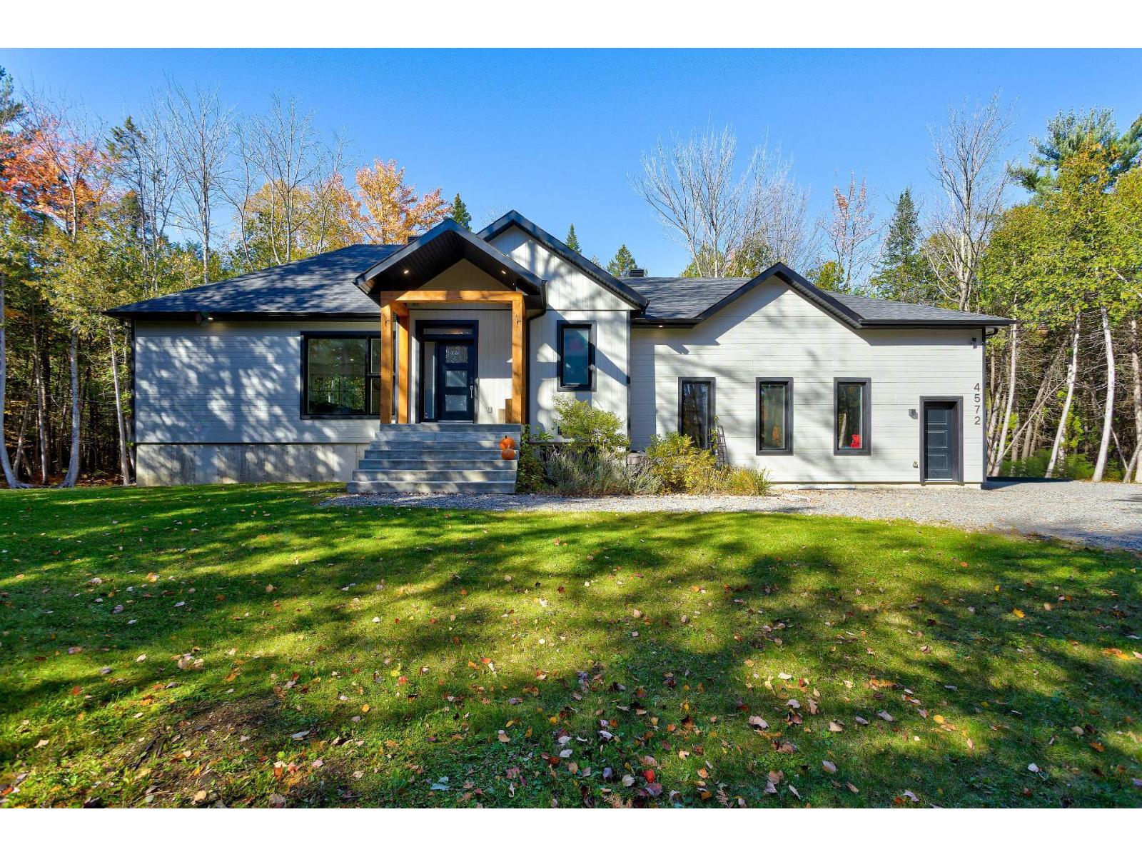 4572 Boul. Pontbriand Property Photo 46