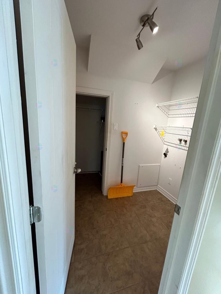 399 Av. De L'étang Property Photo 12