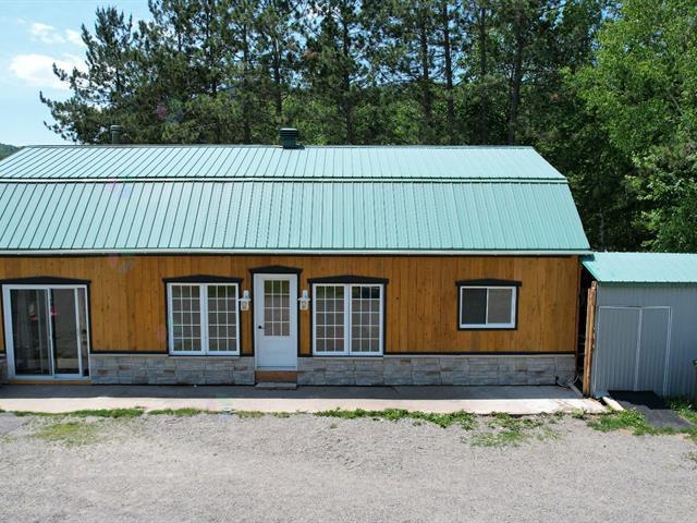3567 Ch. Brassard Property Photo 3