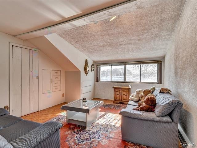 412 Boul. Des Prairies Property Photo 5