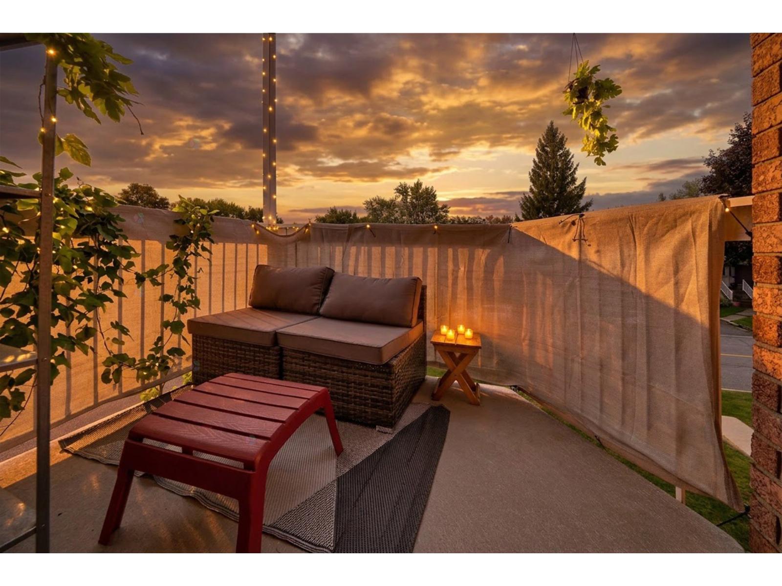 110 Rue Richelieu, #4 Property Photo 2