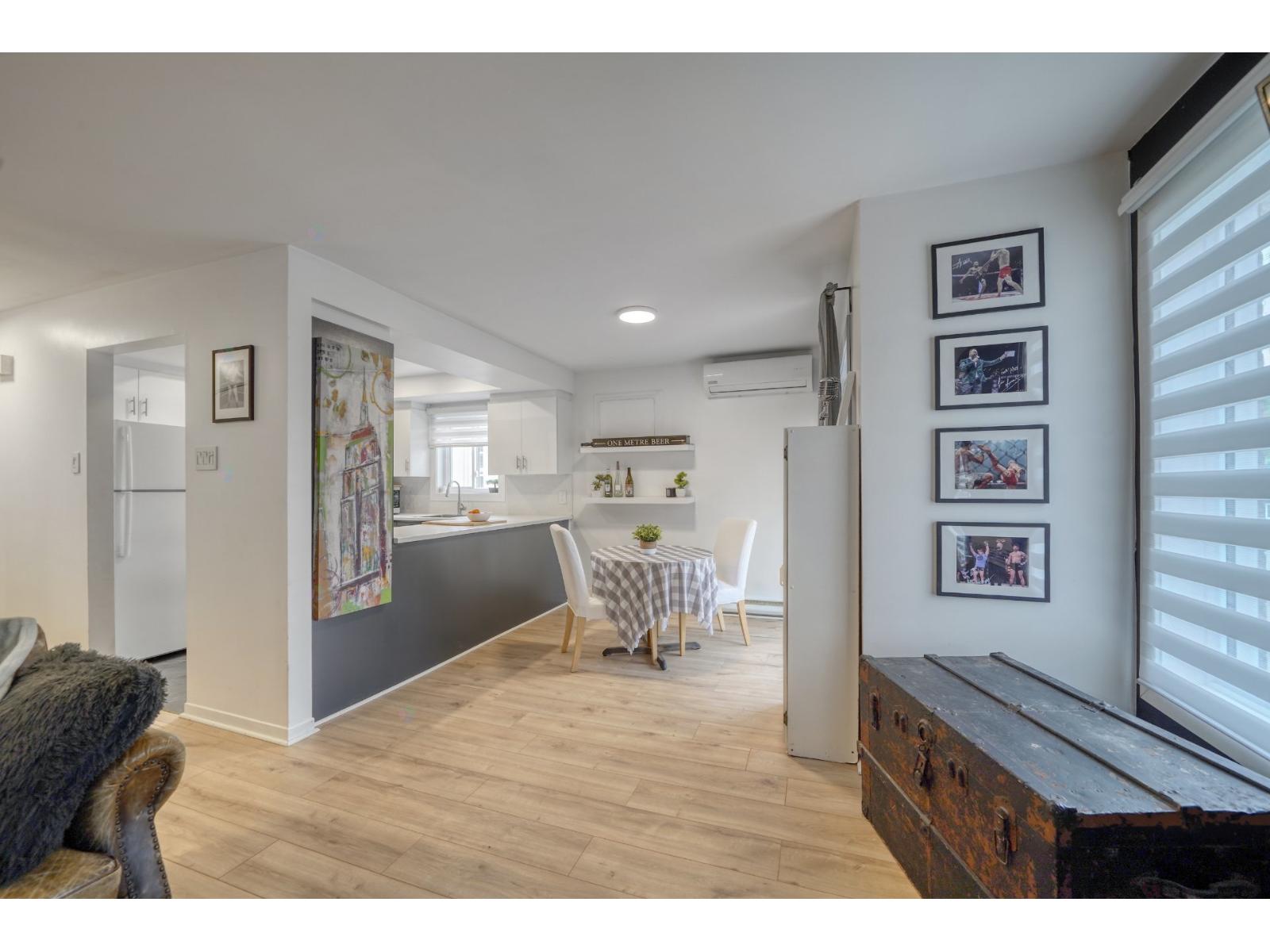 110 Rue Richelieu, #4 Property Photo 6