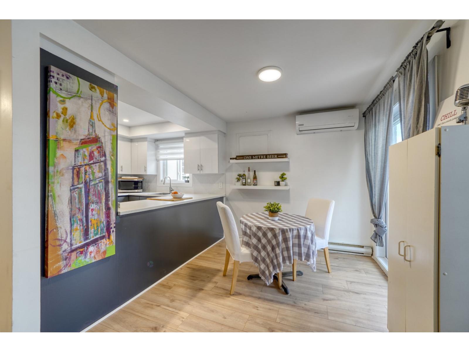 110 Rue Richelieu, #4 Property Photo 7