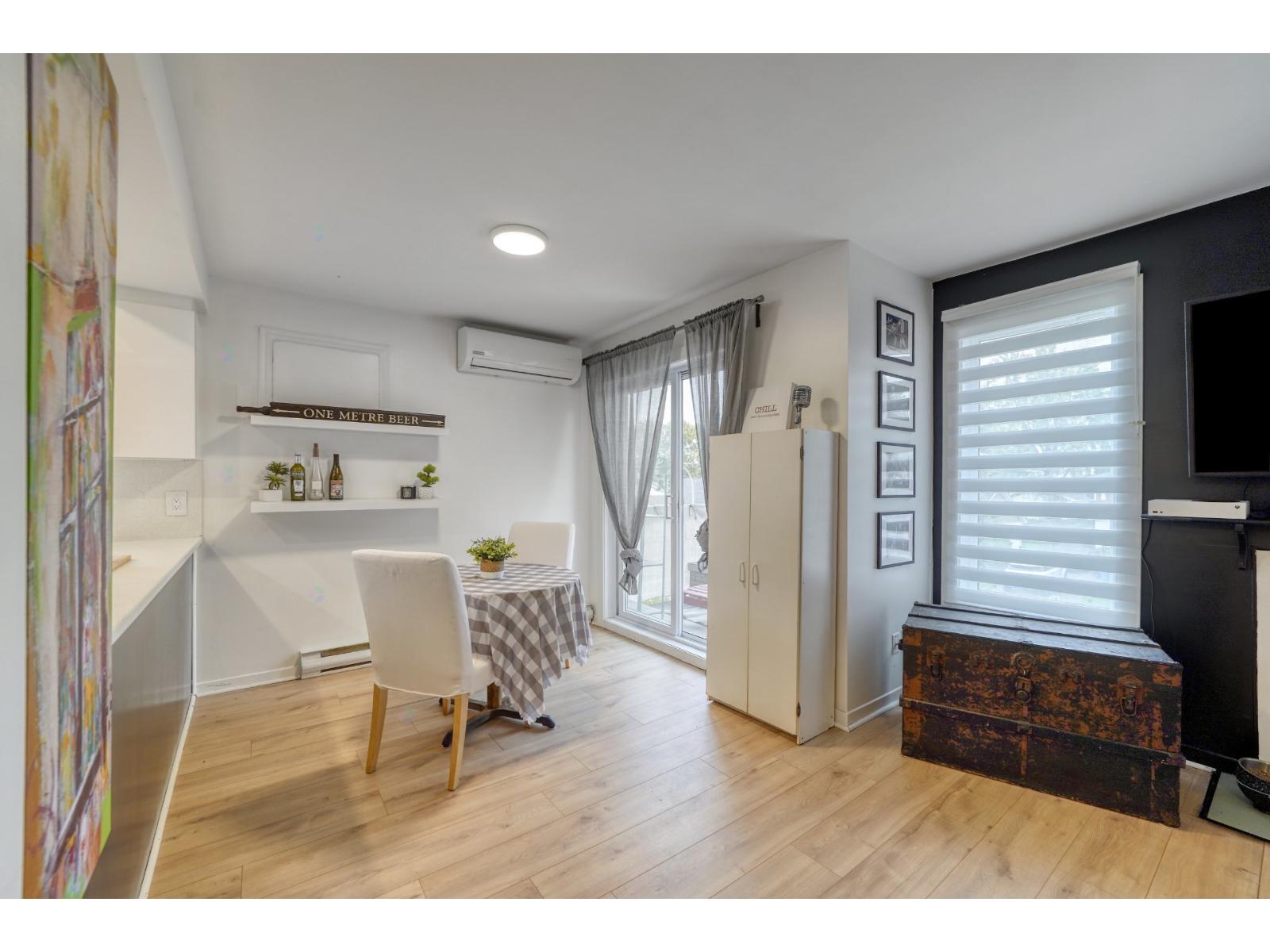 110 Rue Richelieu, #4 Property Photo 8