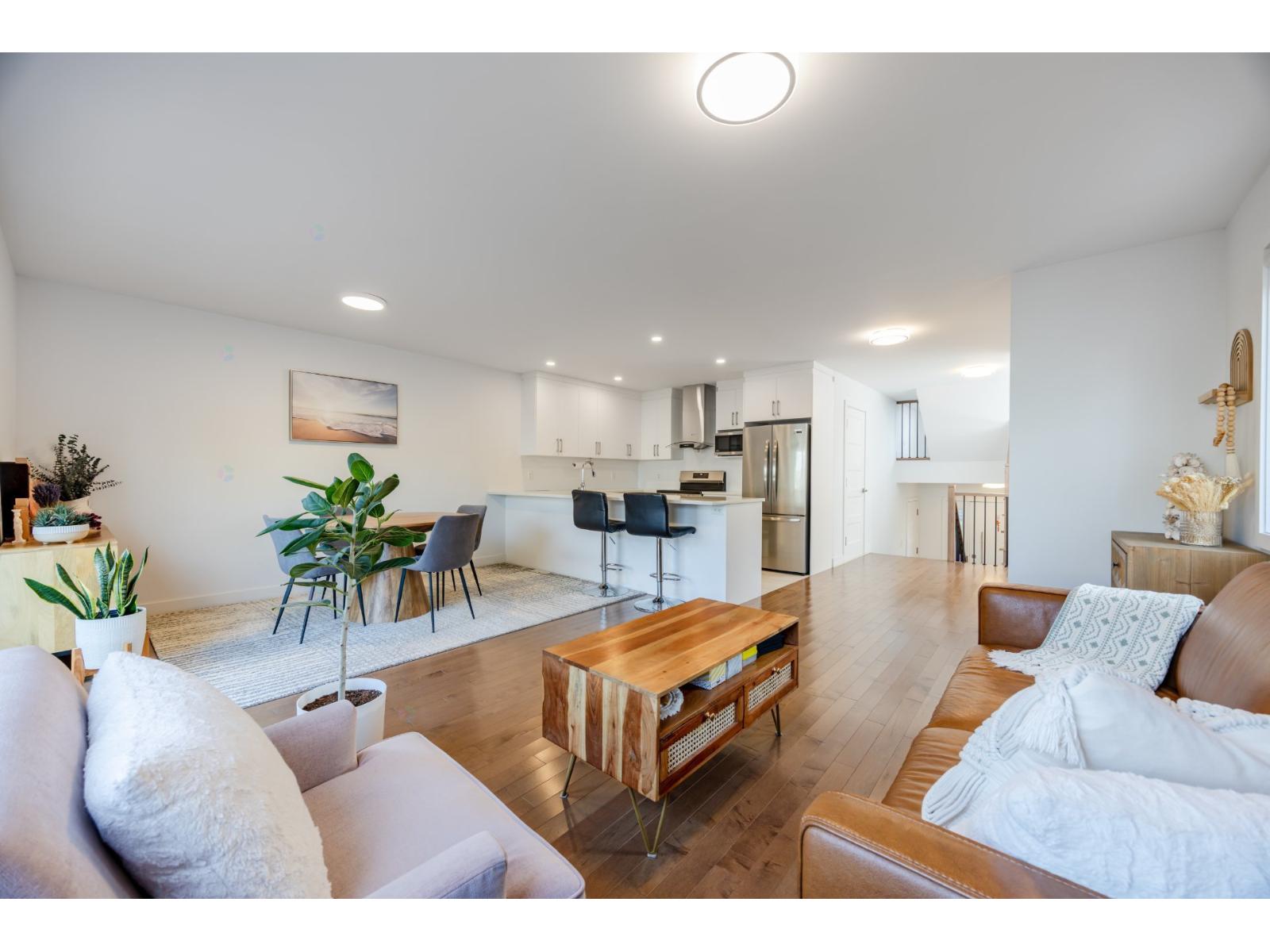 5070 Rue Quevillon Property Photo 10