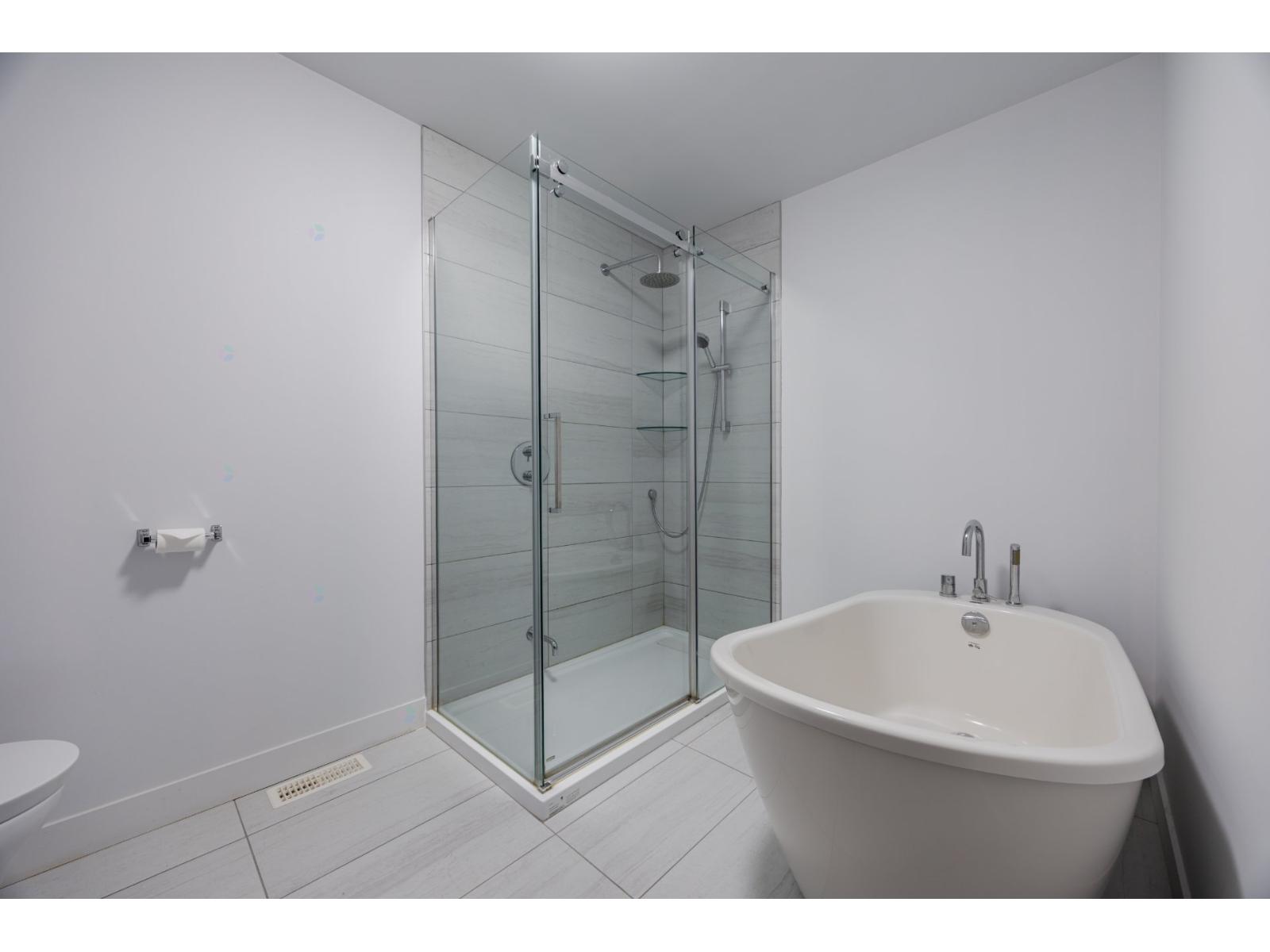 5070 Rue Quevillon Property Photo 31