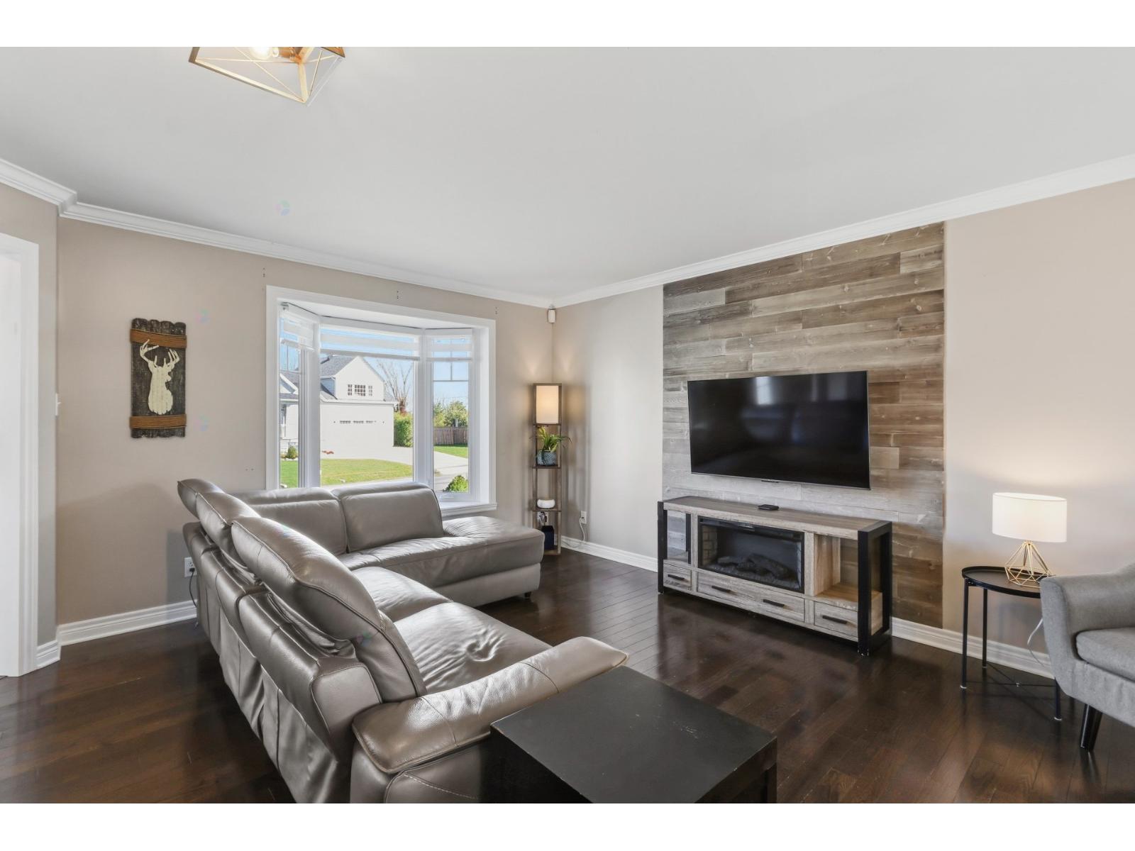 6 Rue Du Frère-andré-daoust Property Photo 5