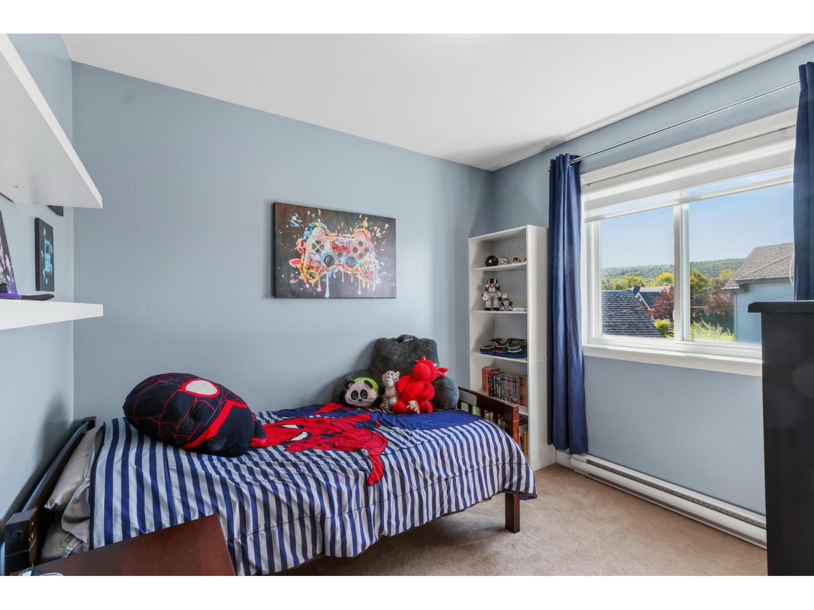 6 Rue Du Frère-andré-daoust Property Photo 18