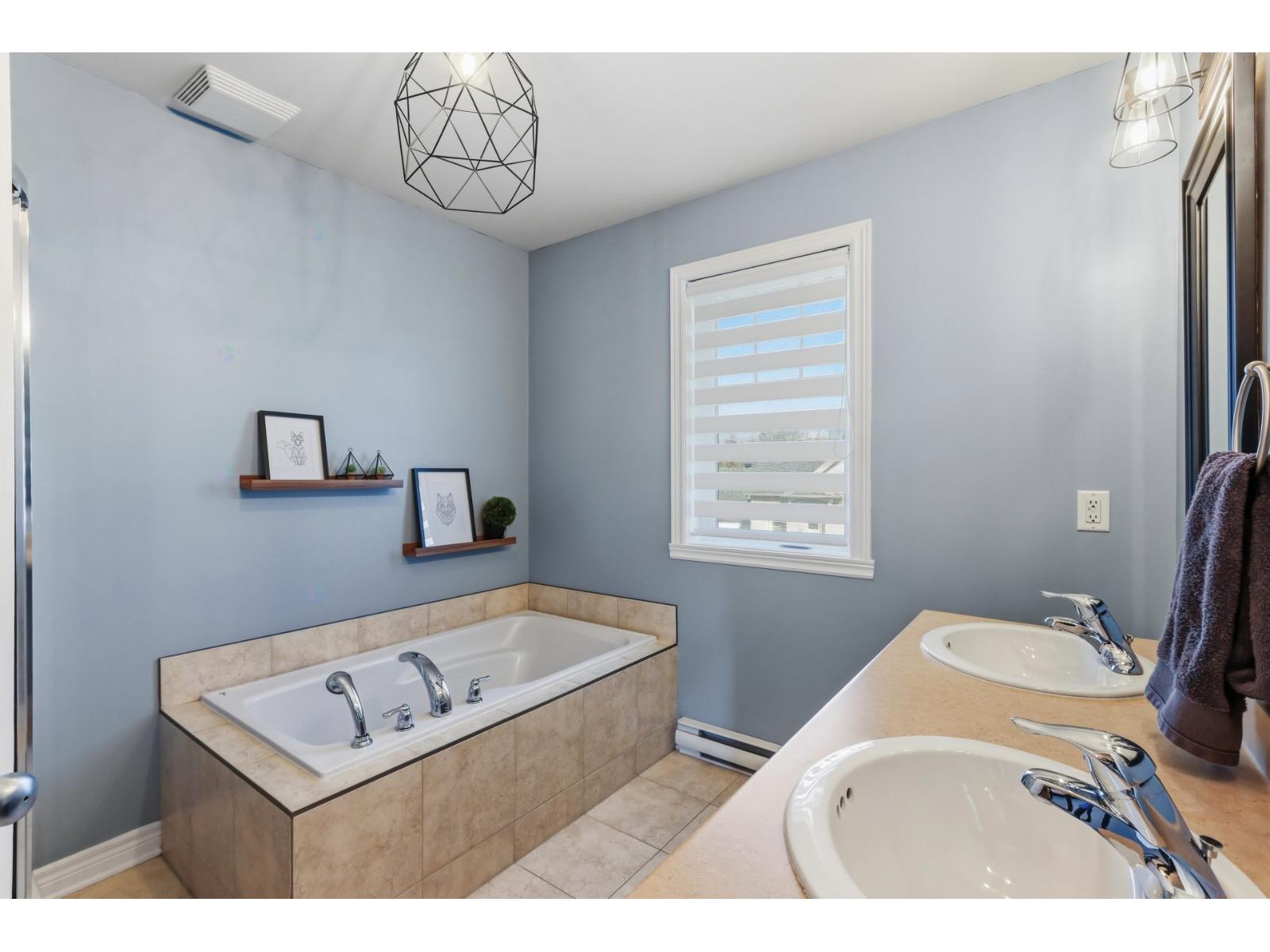 6 Rue Du Frère-andré-daoust Property Photo 20